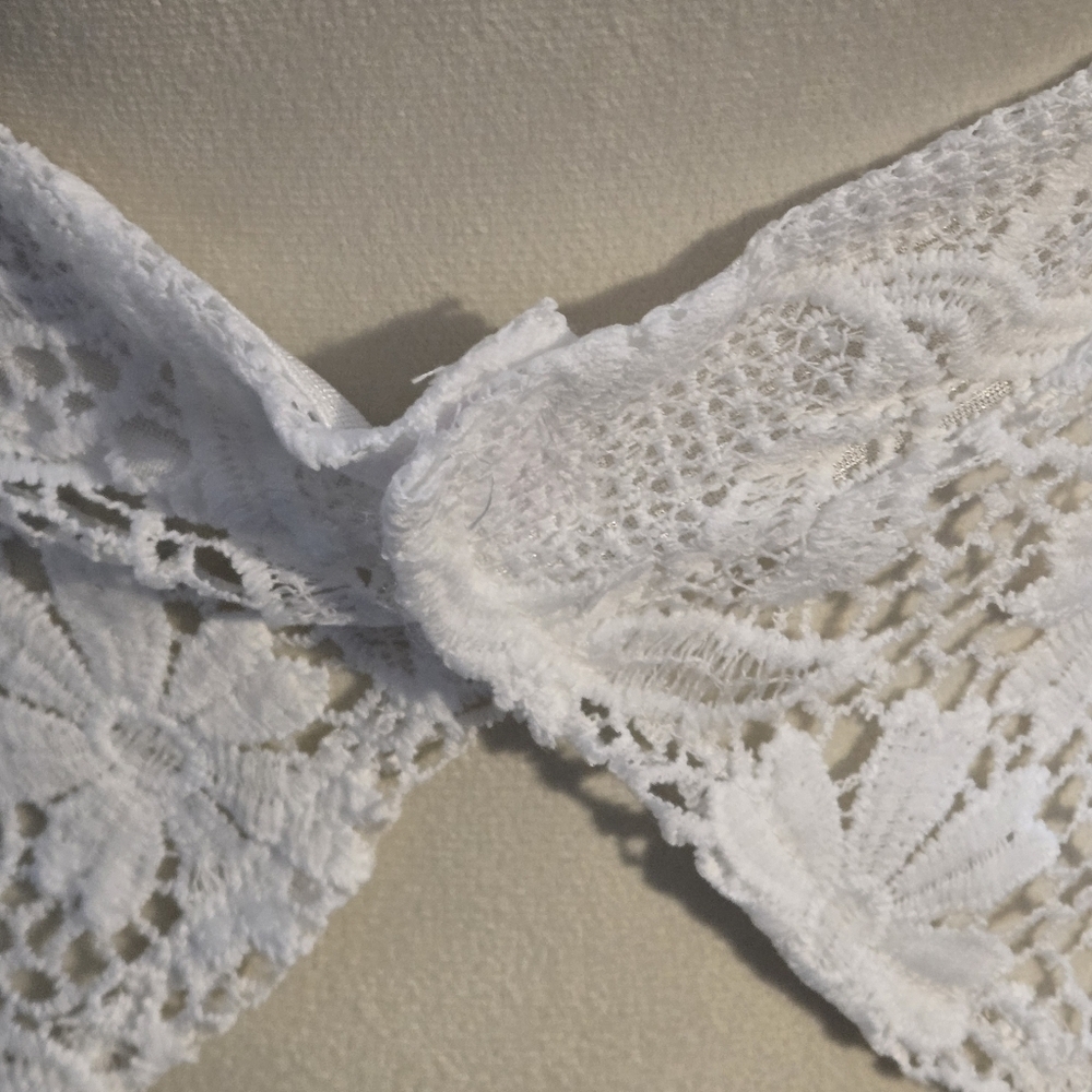 White Crocheted Floral Lace Halter Top Women’s XL Boho Festival Summer Backless - Picture 6 of 16